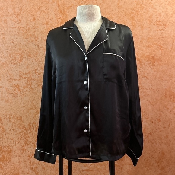 🌿SALE🌿HOUSE of HARLOW 1960 Sleepwear Long Sleeve Shirt size Large - Picture 1 of 8